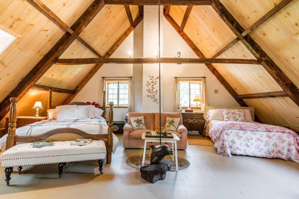 La Maison Ancestrale Guerard Saint-Laurent-de-l'ile d'Orleans Bagian luar foto